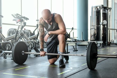 Péptidos en la musculación: beneficios, tipos y consideraciones